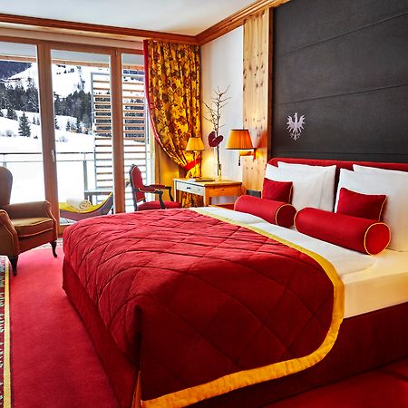 فندق كمبينسكي داس تيرول يوخبرغ المظهر الخارجي الصورة A room at the Hotel de Crillon